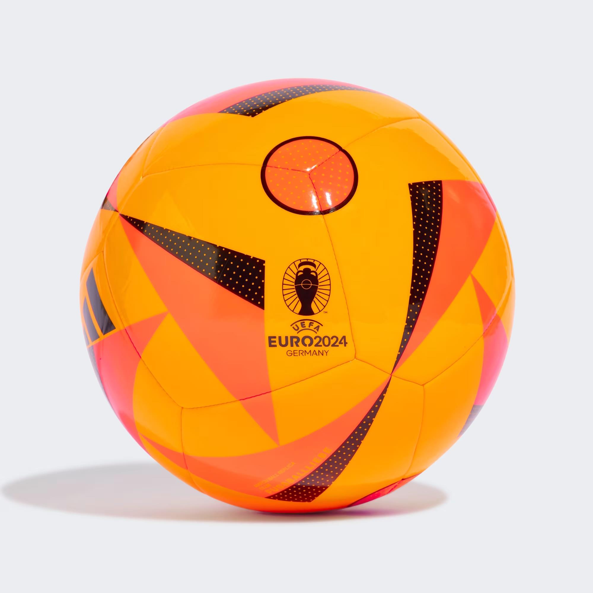 adidas IP1615 EURO24 CLB Fussballliebe FUTBOL ANTRENMAN TOPU