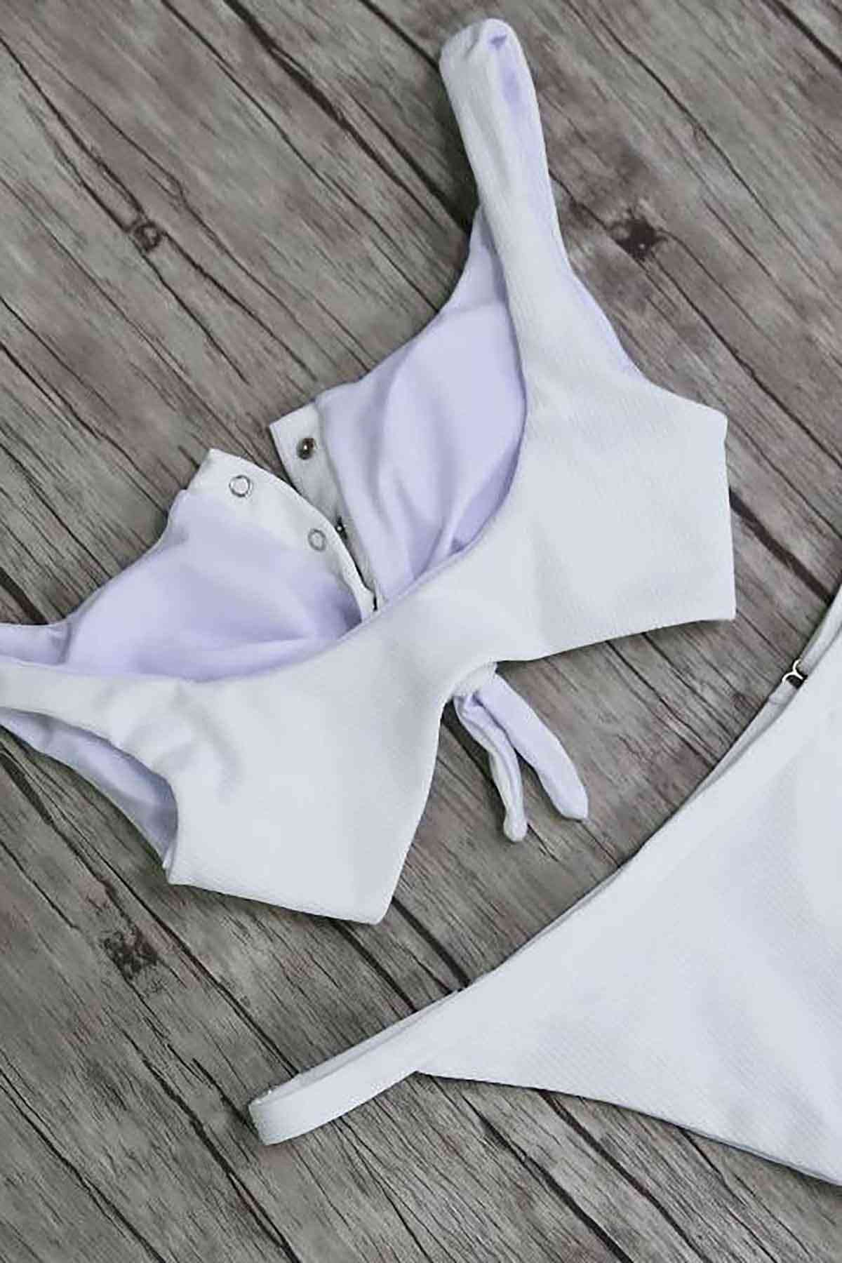 Angelsin Beyaz Çıtçıtlı Şık Bikini Takım