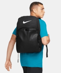 nike DM3975-010 BRASILIA 9,5 SIRT VE OKUL ÇANTASI